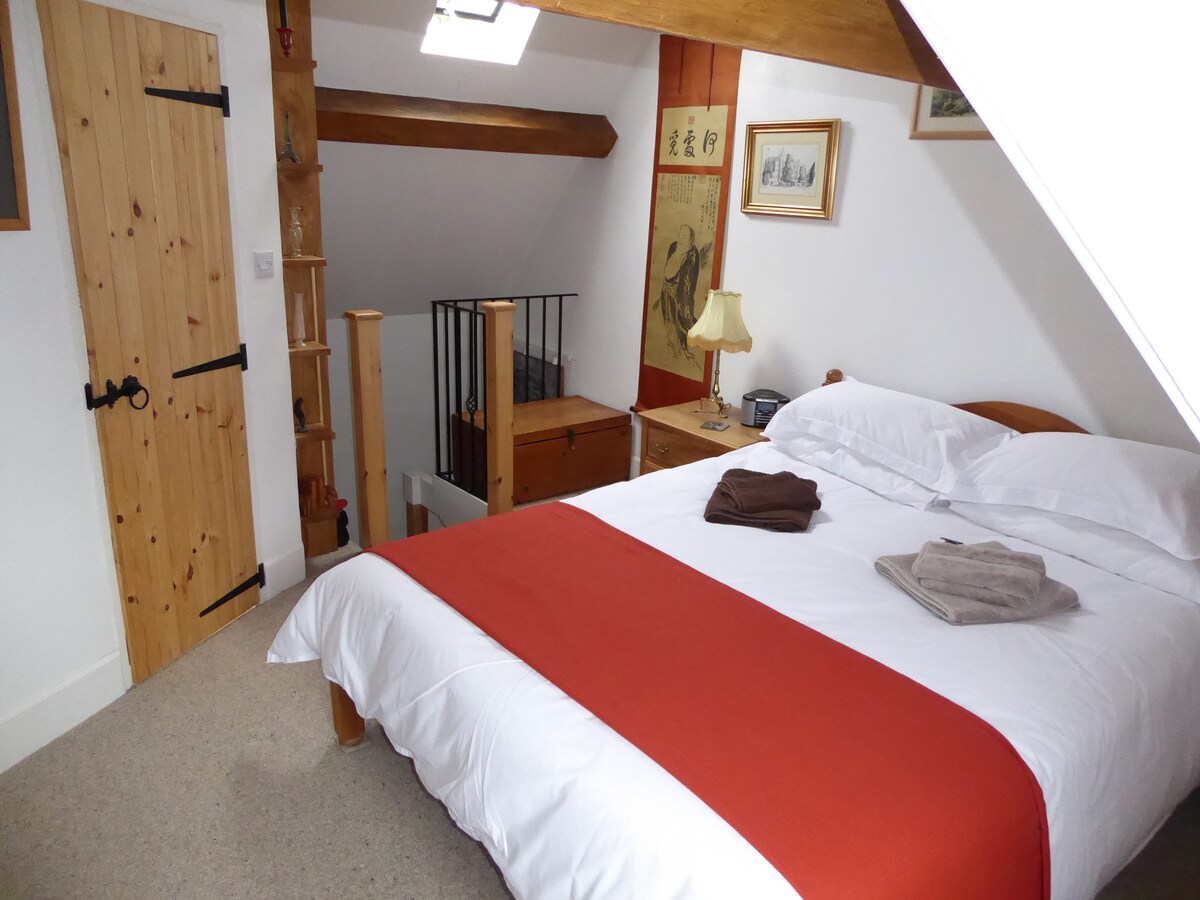 غرفة النوم الرئيسية