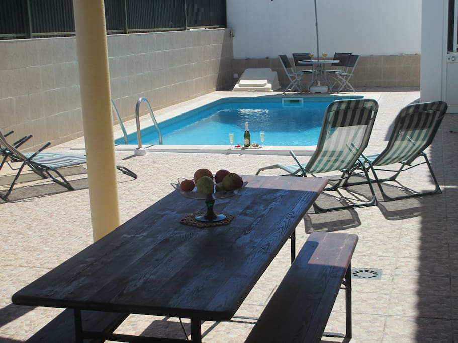 REFEIÇOES EXTERIORES BARBECUE E PISCINA privada