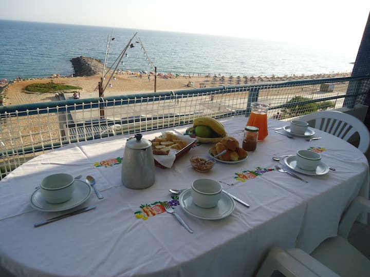 Terrace & Sea View Apartment