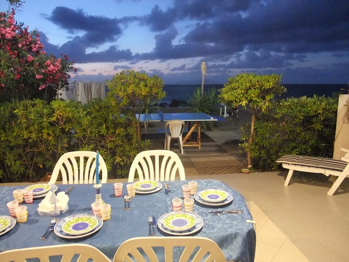 Amazing Beachfront Villa with Aeolian Islands View