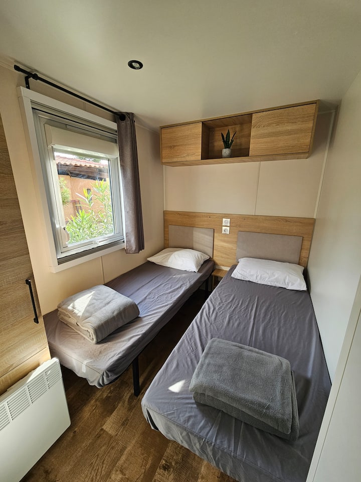 غرفة النوم 2