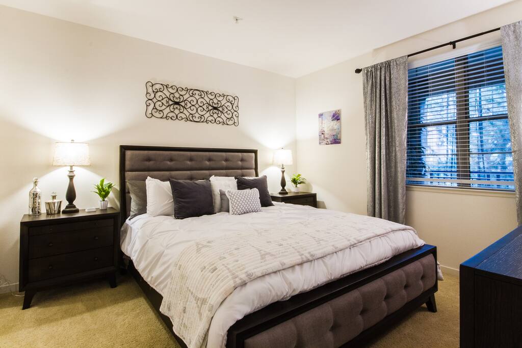 King-size bed