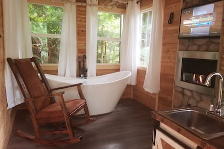 Treehouse Place at Deer Ridge Featured top 10 USA!
