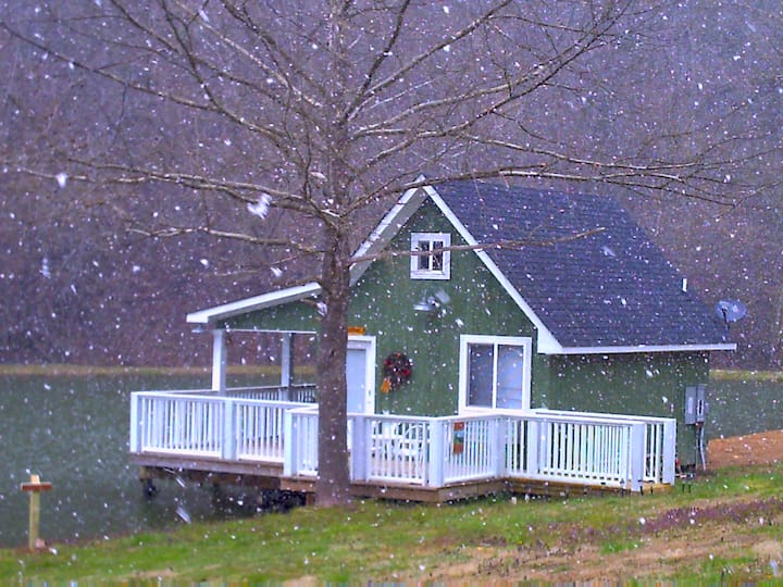 Lady Lydia's Cottage on the Pond