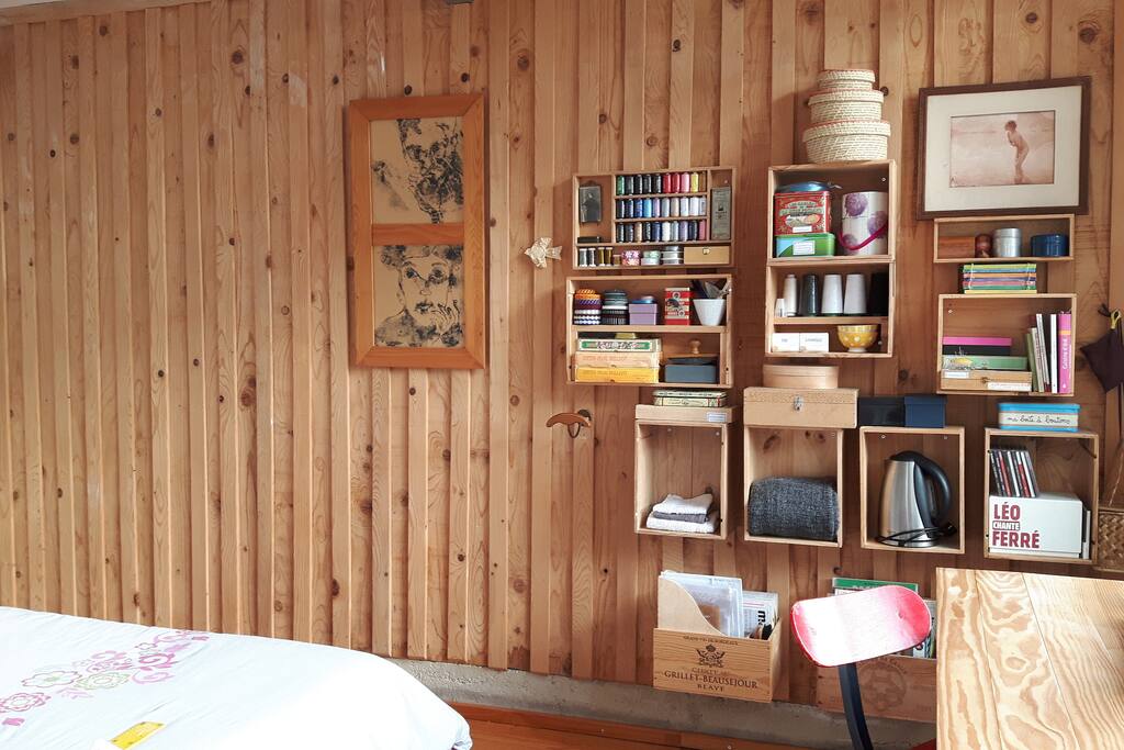 Vous voilà dans la chambre