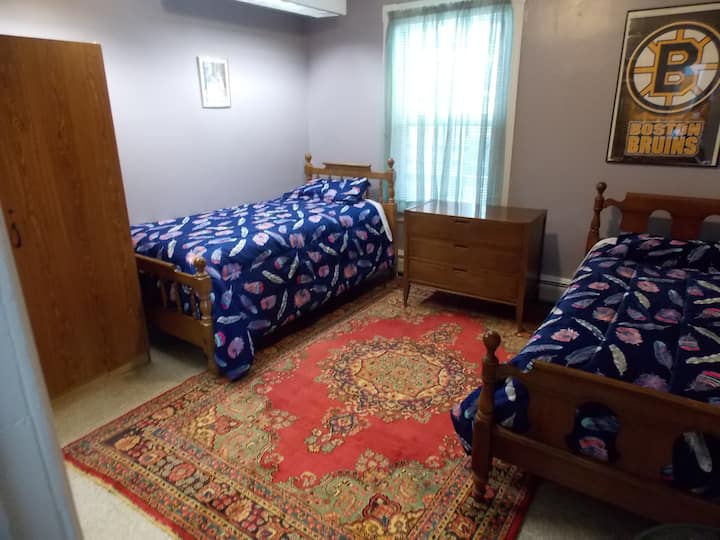 חדר שינה 3 כריות יחיד