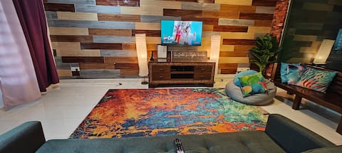 Vintage Houze, fully aircond, Wi-fi, Netflix