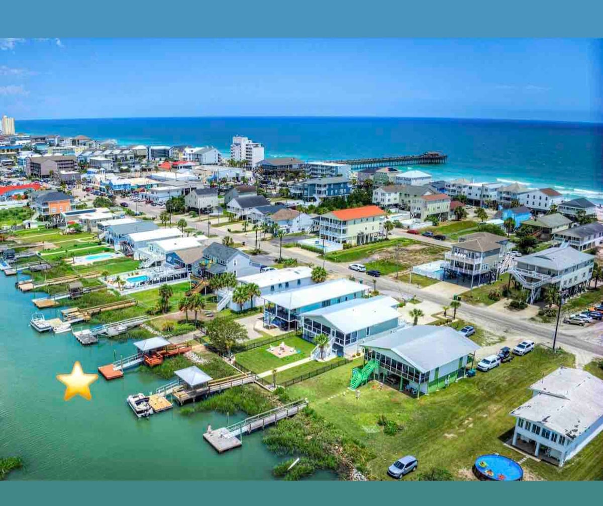 Brody’s Beach Haven, w/ Private Boat Dock & Ramp Houses for Rent in