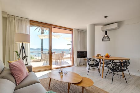 Seafront Apartment 1B