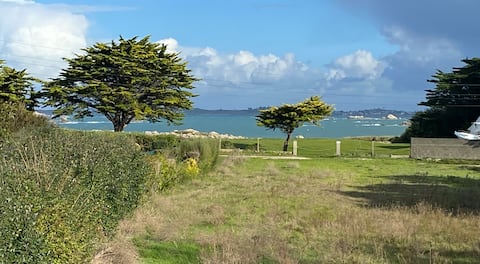 VILLA DU BILLOU . 
Rest and pleasures of the sea!