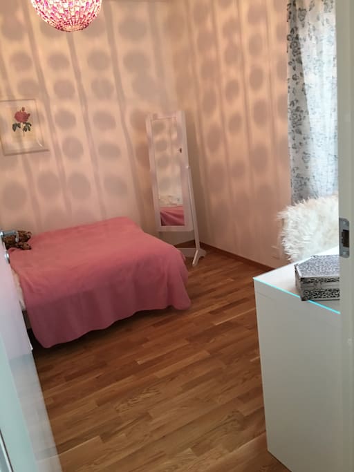The bed is 120 x 200 cm.