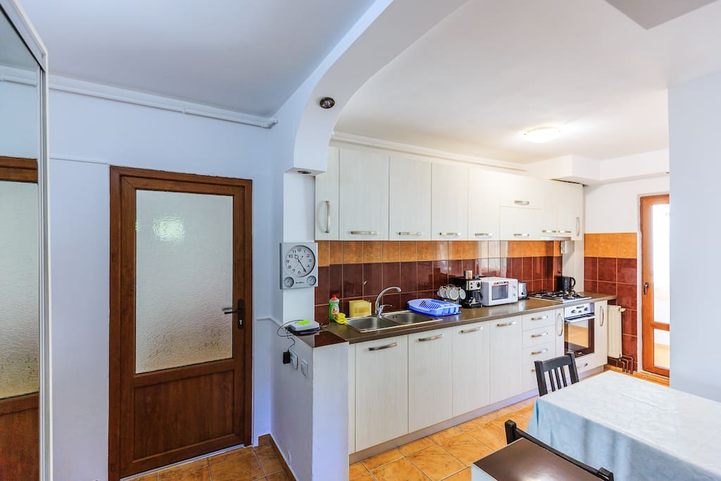 Fully equipped kitchen