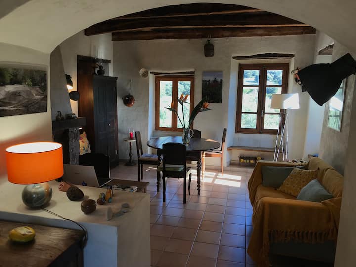 Maison Typique Dans Un Hameau Proche De Cargèse - Département Corse-du-Sud