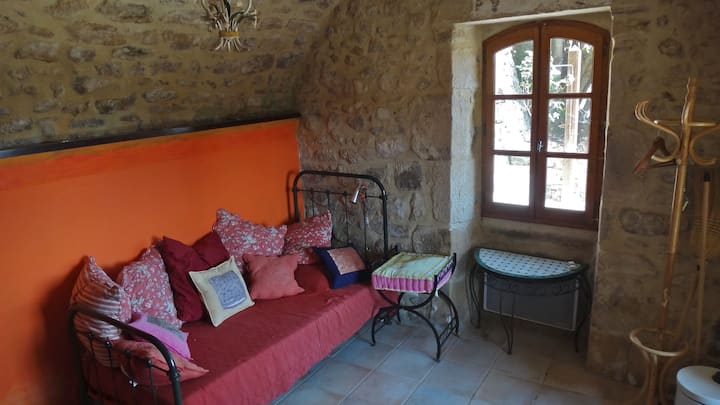 Tower: bedroom 6 with a si ngle bed and a kitchenette