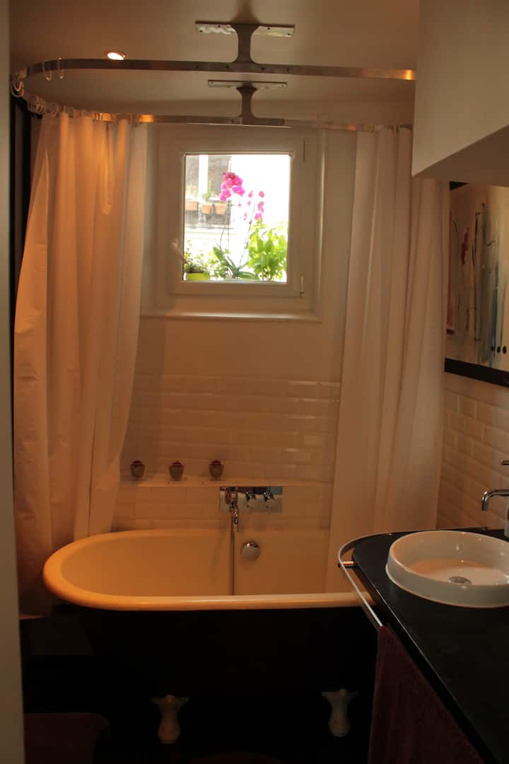 COSY APARTEMENT in MONTMARTRE