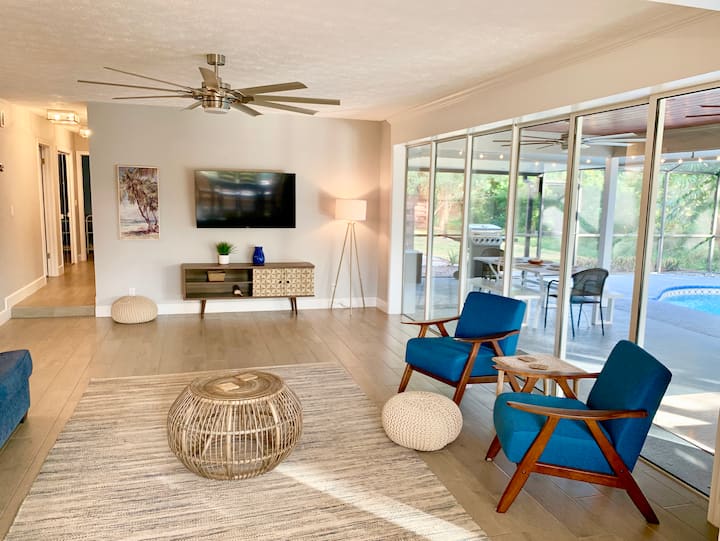 New! Modern Jensen Beach Home W/ Pool & Fire Pit! - Jensen Beach, FL