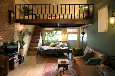 P"m"P /No.2 : Ancient Shadow in Downtown