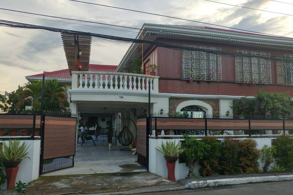 Front gate