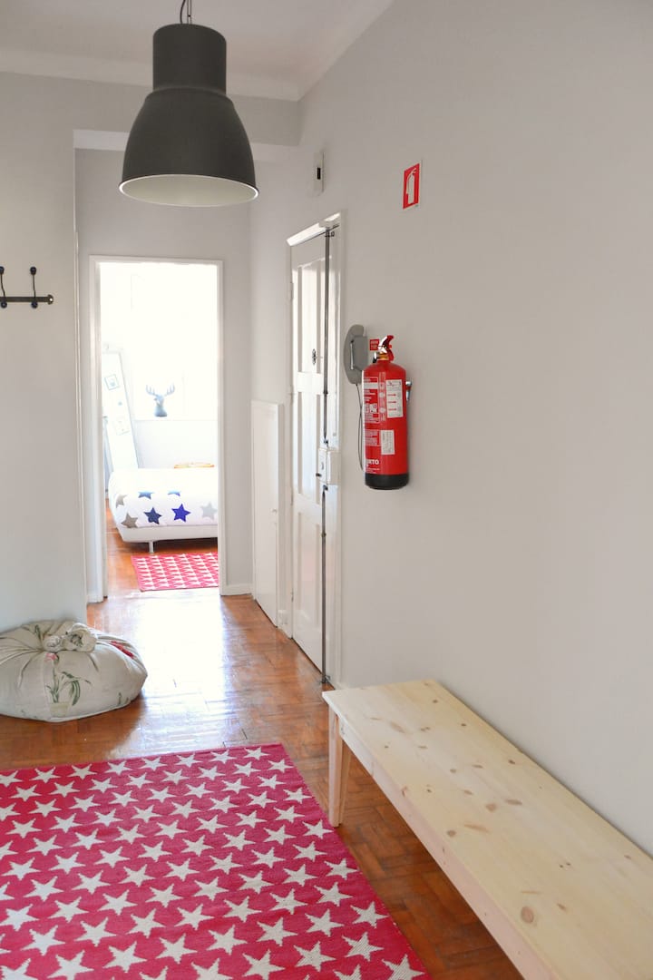 Schlafzimmer 2