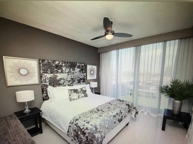 2 Bdrm Beachfront apartment with private pool gallery image 5