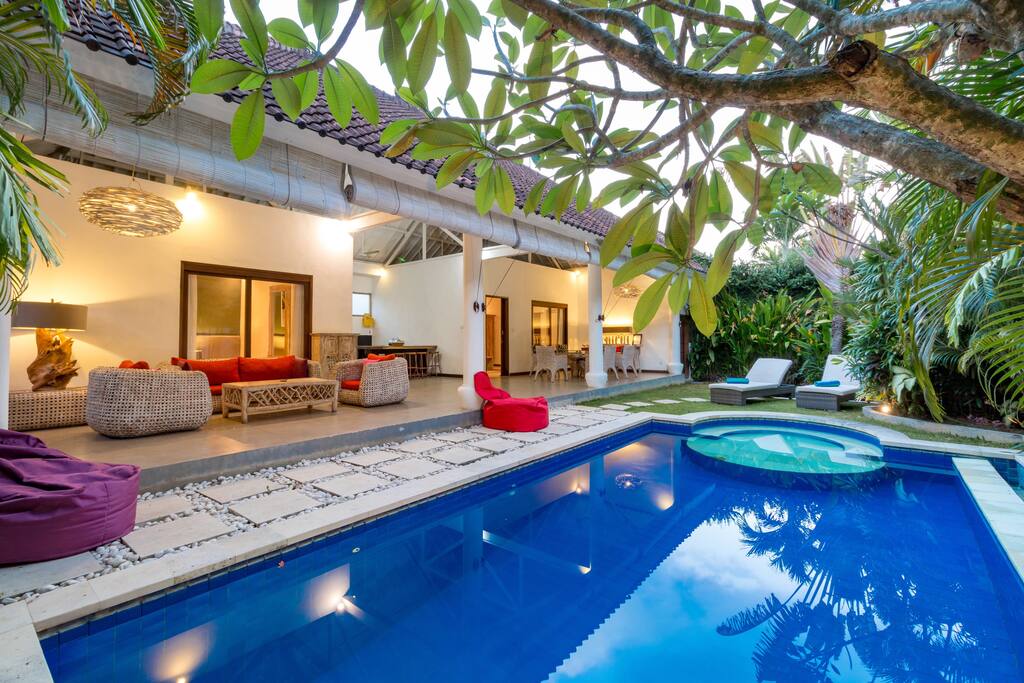 Beautiful 2 Bedroom Villa Private Pool In Seminyak Villas