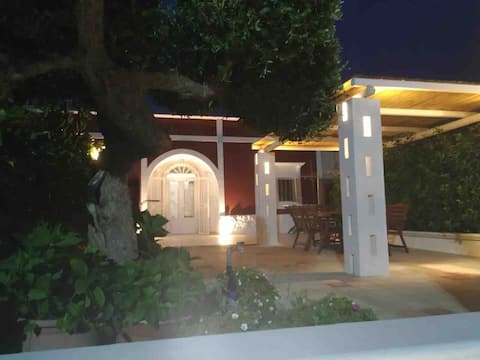 Successful Airbnb property: DIMORA CARDONE trulli and lamie in Cisternino