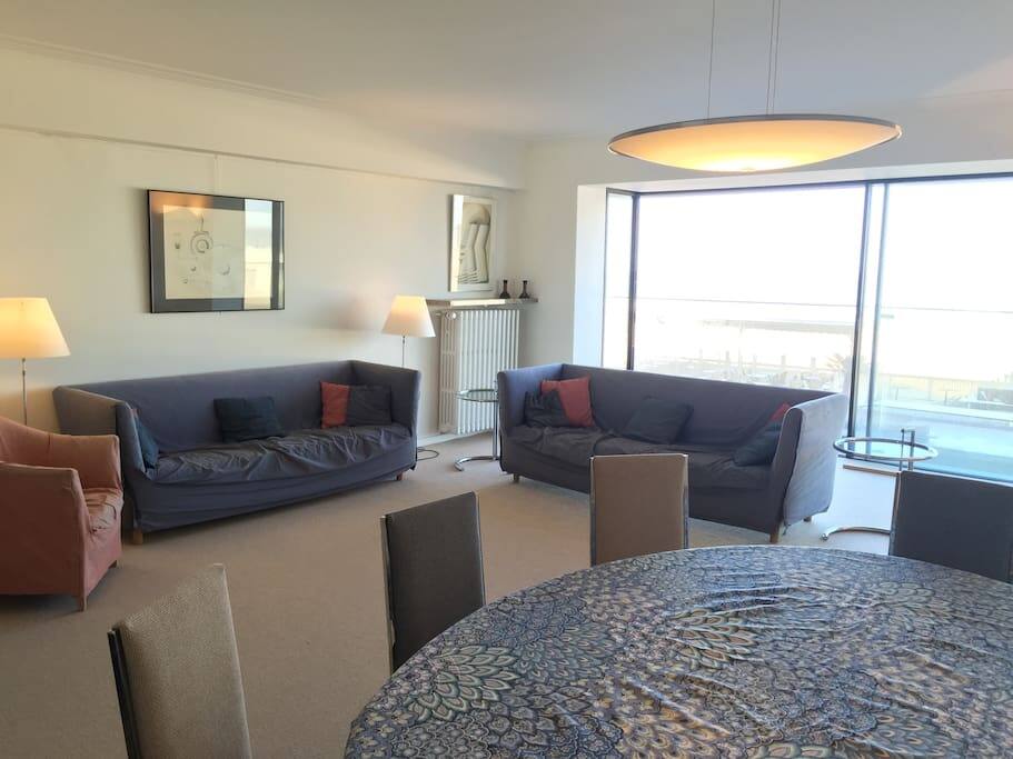 Spacious and luxury dining room