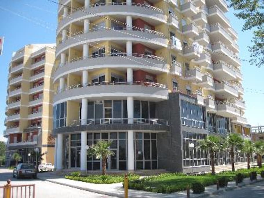 the bulding / das Gebäude