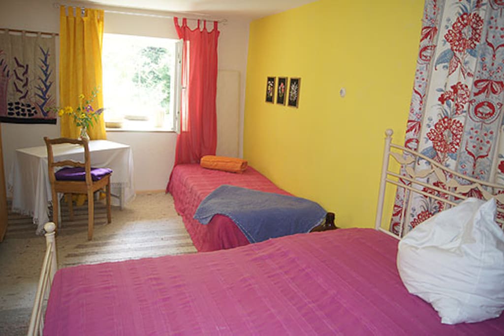 Yellow room