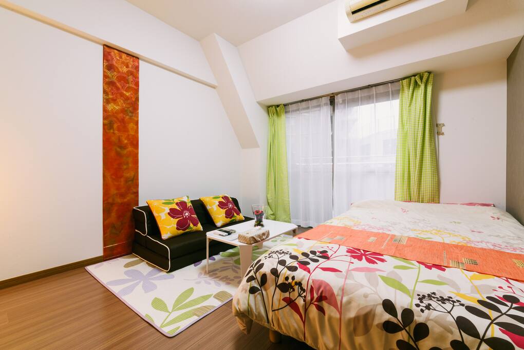 博多駅とキャナルシティに近い、きれいで、快適な部屋です!
It is a clean, comfortable room close to Hakata Station and Canal City!
하카타 역과 캐널 시티에 가까운 깨끗하고 쾌적한 방입니다!