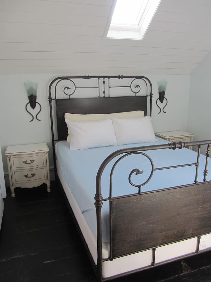 Carriage House on West Cliff Drive 18-0090