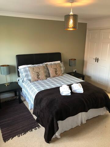 Apollina's home stay ensuite room