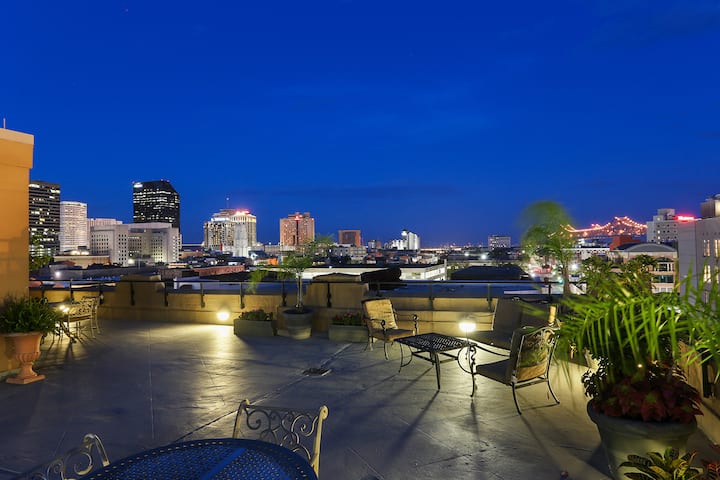 View of Rooftop Penthouse & Patio w/Spectacular City view - Condominiums for ...