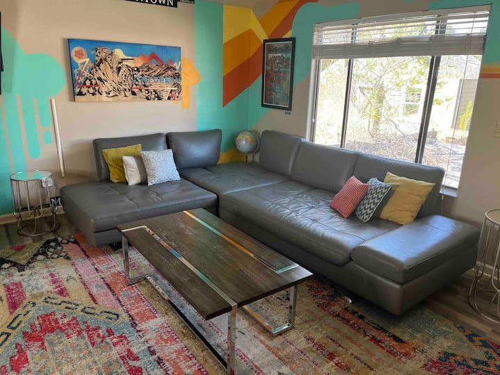 Loft Reno Huge home in Midtown! Immersive Art Loft in Reno, Nevada, United States ...