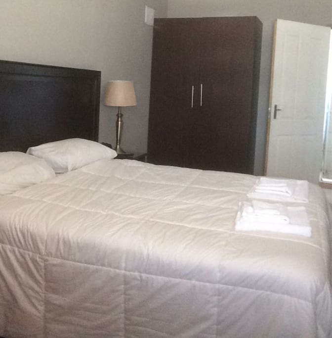 Queen size bed