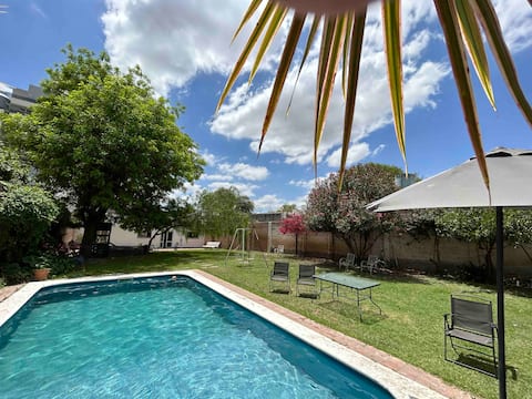 Casa Quinta Centrica with pool