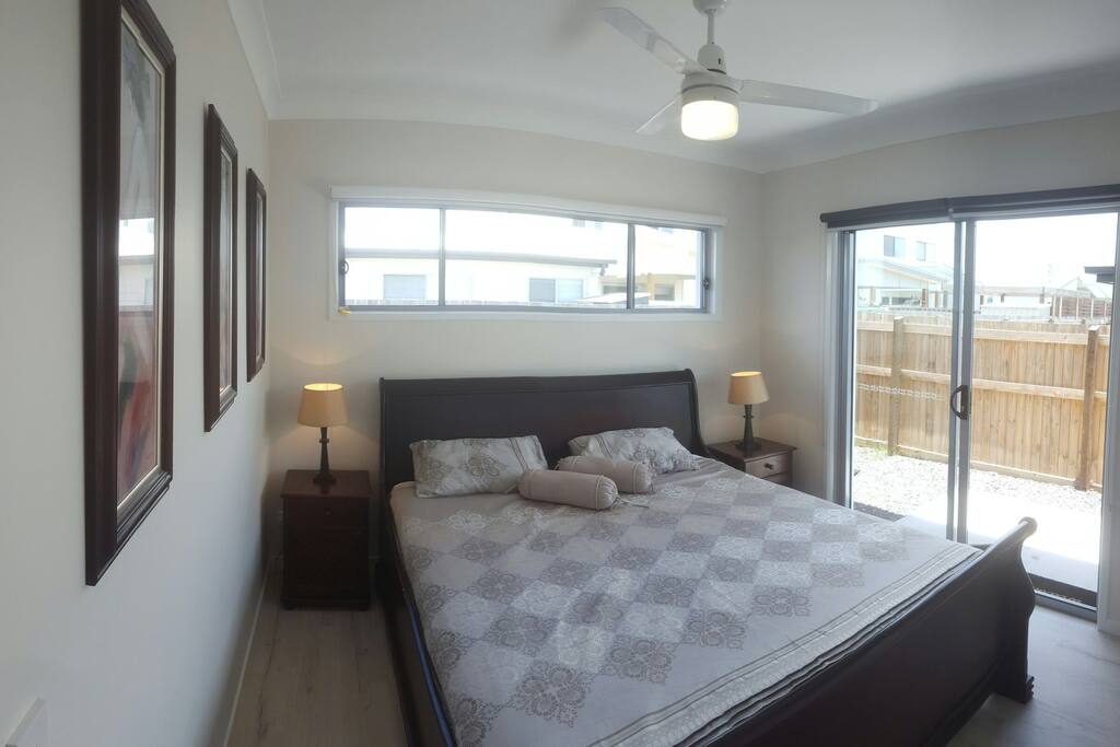 King size bed