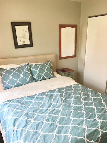 PPG Arena Chic; Private Room & Bathroom