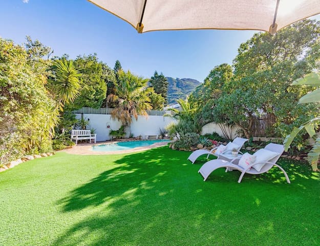 Hout Bay Child-Friendly Beach Cottage gallery image 3