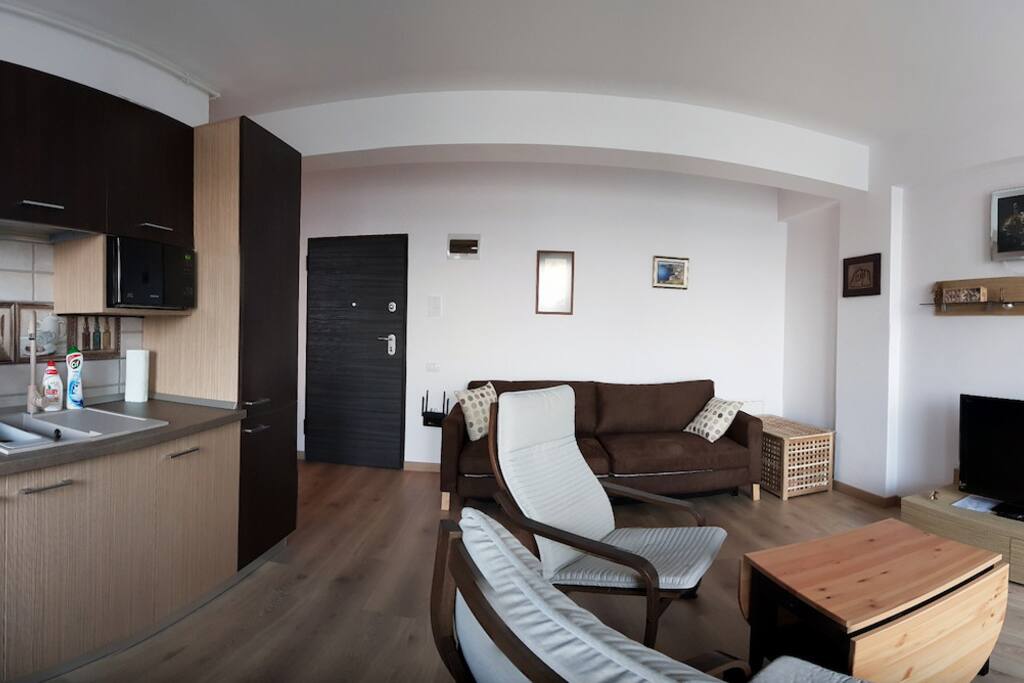Living/Kitchen