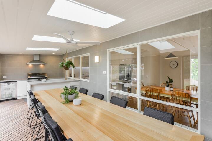 VILLAGE WALK SORRENTO