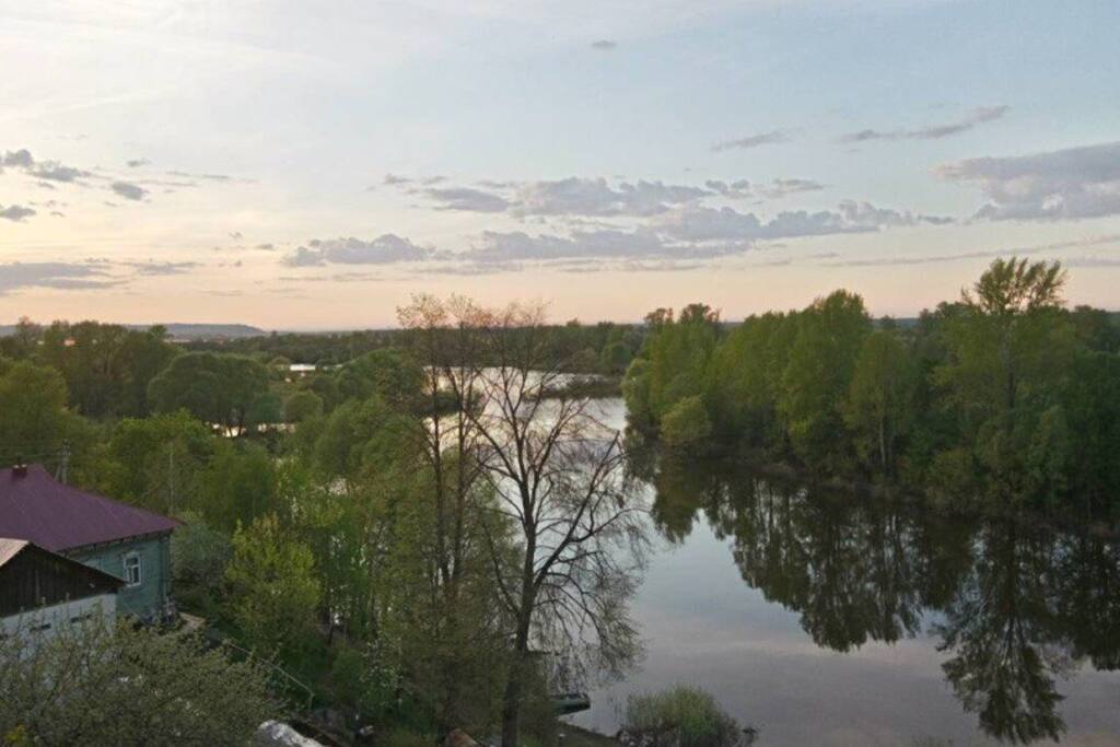Вид из дома,река Кузьма,за поворотом впадает в реку Волгу