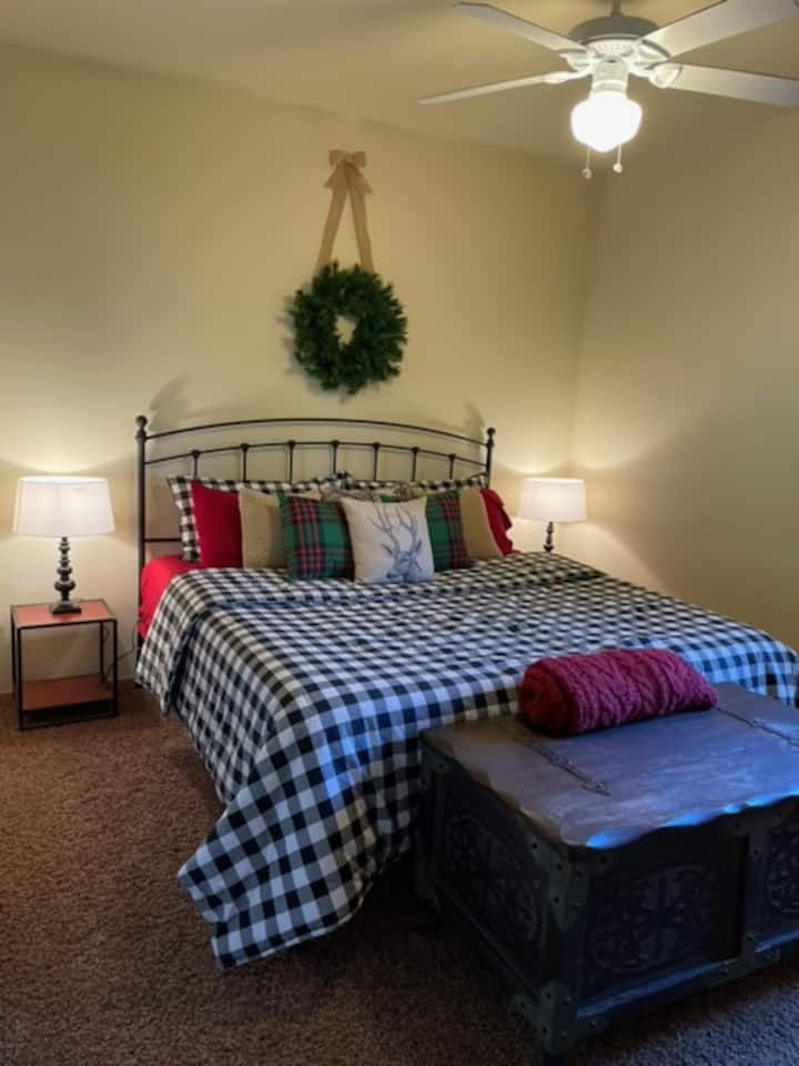 Chumba cha kulala cha King ghorofani 