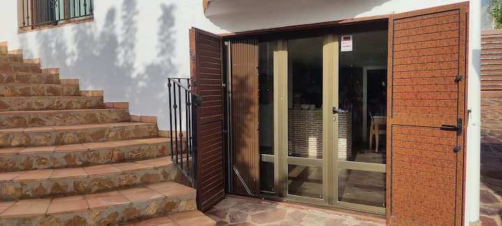 ทางเข้าอพาร์ทเมนท์แยกต่างหาก 