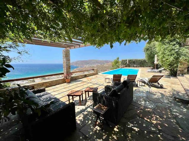 Eleagnos luxury villa ,private pool,sea views.