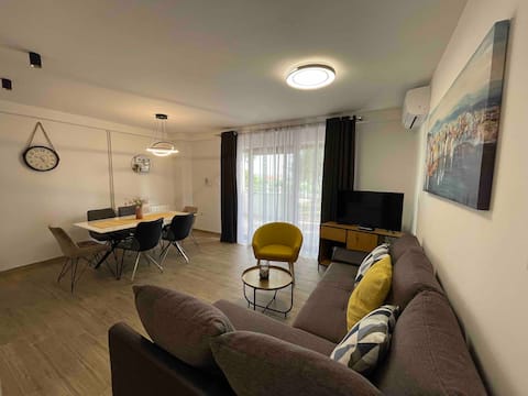 Successful Airbnb property: Beautiful space and relaxing home 4+1 in Općina Povljana