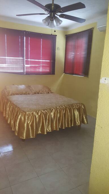 Habitación Cama Matrimonial y Aire acondicionado