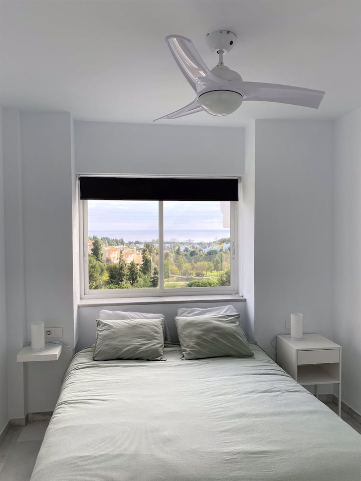 Bedroom with double bed