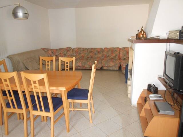 Villa con piscina e camino Roma Eur gallery image 5