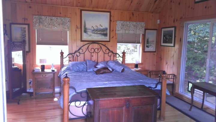 glavni krevet u spavaćoj sobi